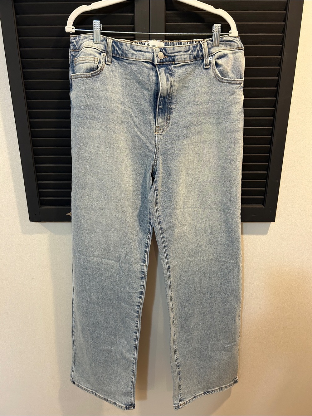 No Boundaries Light Blue Straight Jeans